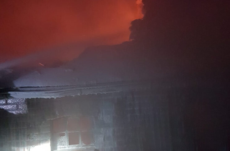Sauna w ogniu. Pożar w Żarach strażacy gasili ponad 3 godziny Sauna w ogniu, pożar w Żarach