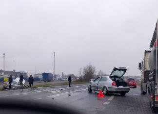 Wypadek w Żarach na obwodnicy