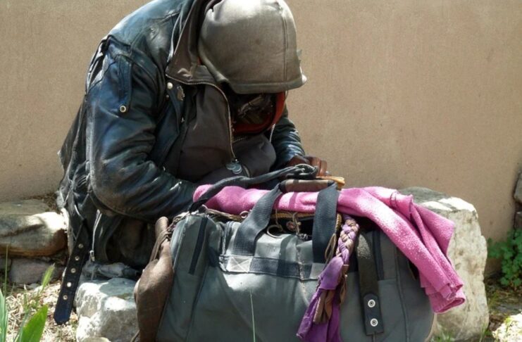 Program „Pokonać bezdomność” – etap wojewódzki zakończony Bezdomny