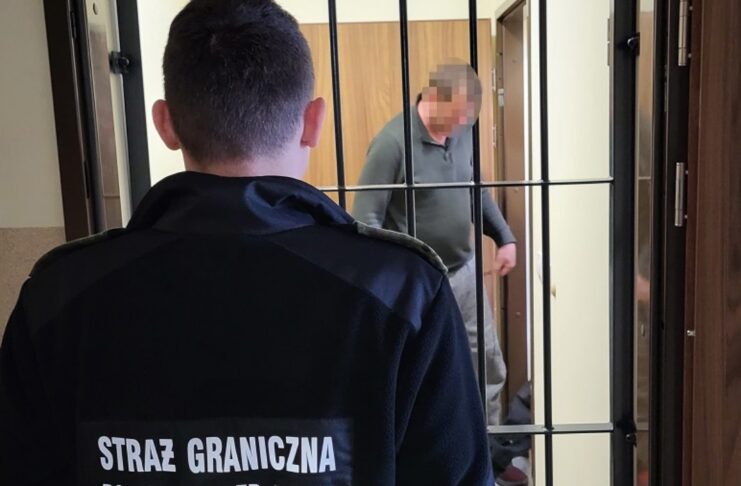 SG: Zatrzymania trzech poszukiwanych SG: Zatrzymania trzech poszukiwanych