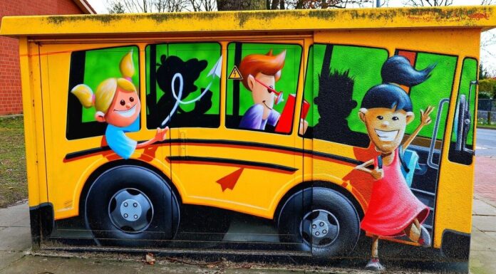 Mural - autobus szkolny